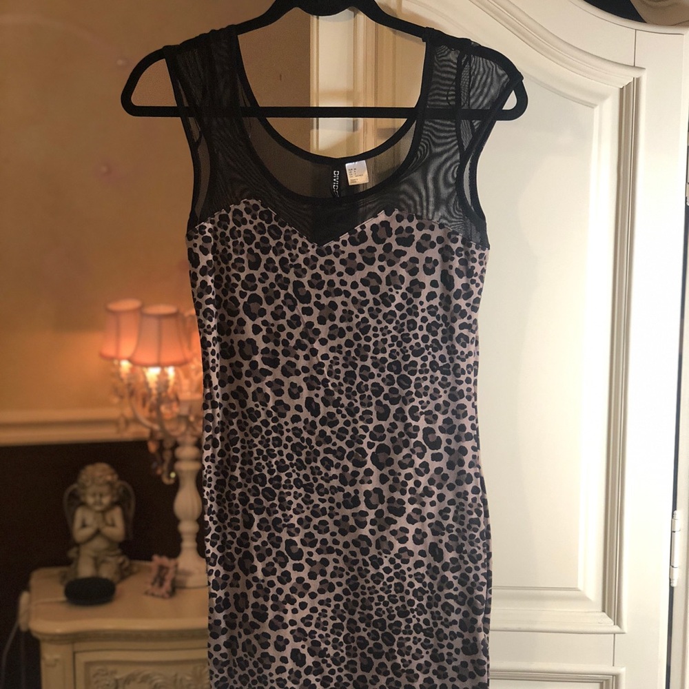 Cheetah print body contour cotton dress